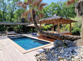Villa avec piscine chauffée, jacuzzi & sauna